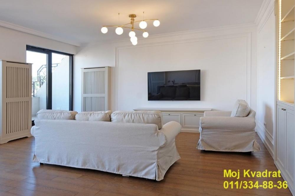 Stan na prodaju u Beogradu, Lion, cetvorosoban, 130m2, cena 470000 evra