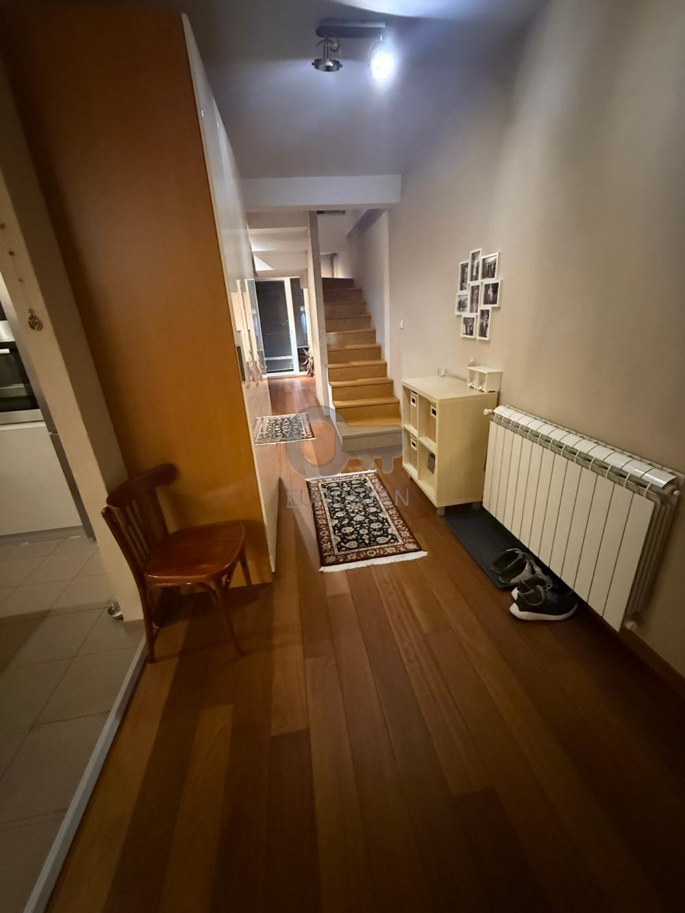 Stan na prodaju u Beogradu, Rakovica, cetvorosoban, 118m2, cena 310000 evra