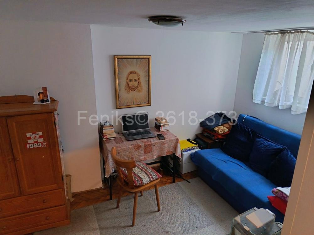 Stan na prodaju u Beogradu, Vračar (Hram), trosoban, 57m2, cena 140000 evra