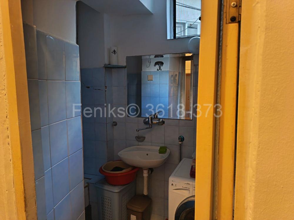Stan na prodaju u Beogradu, Vračar (Hram), trosoban, 57m2, cena 165000 evra