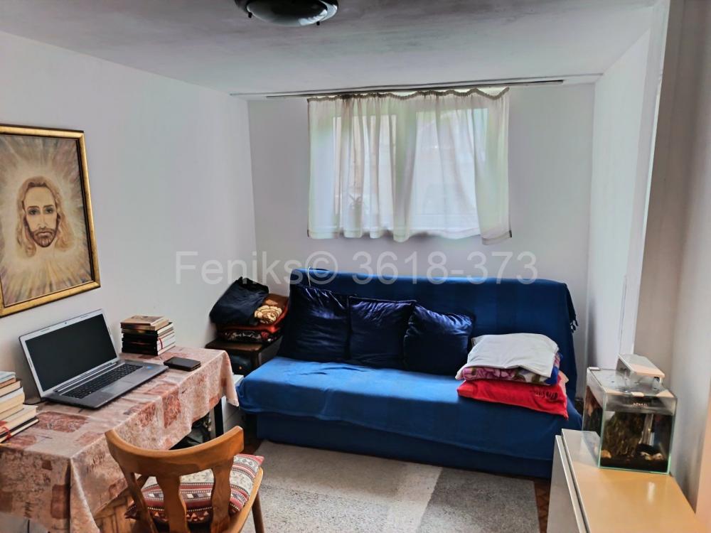 Stan na prodaju u Beogradu, Vračar (Hram), trosoban, 57m2, cena 165000 evra