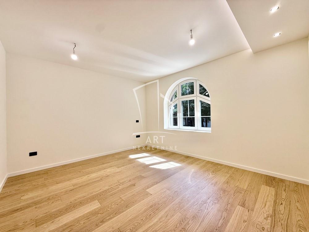 Stan na prodaju u Beogradu, Stari grad, trosoban, 70m2, cena 349000 evra