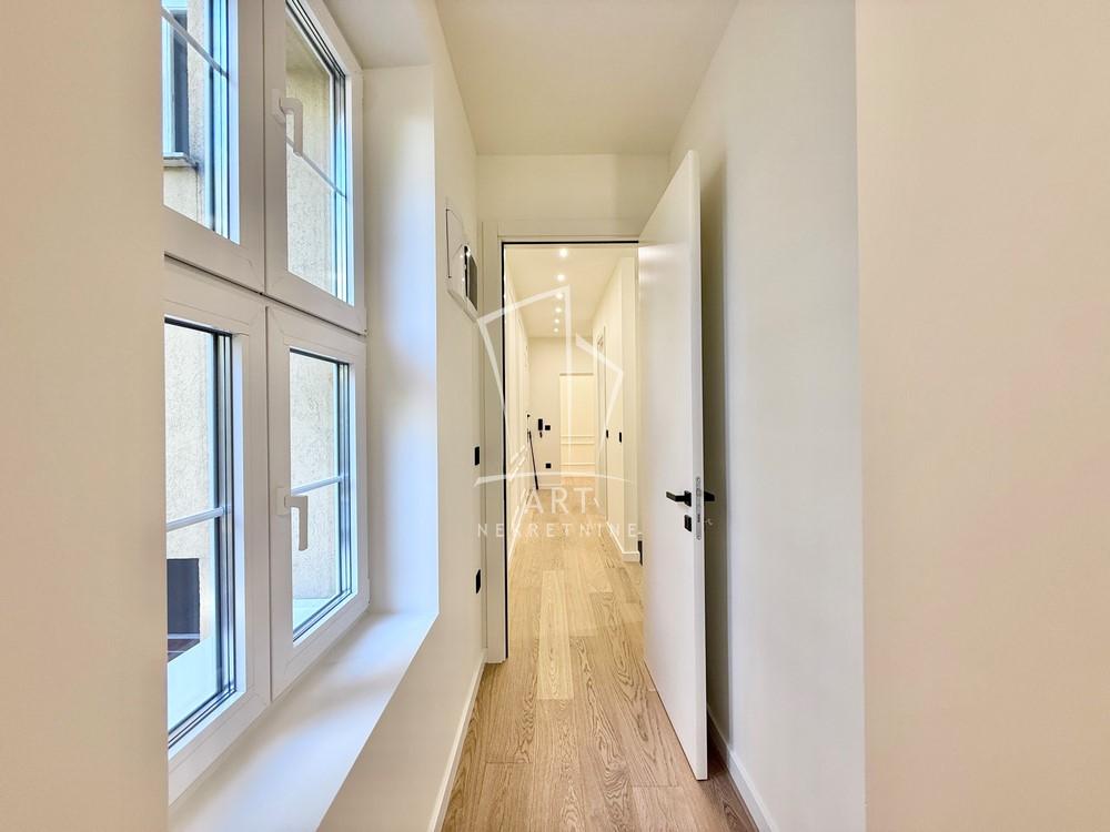 Stan na prodaju u Beogradu, Stari grad, trosoban, 70m2, cena 349000 evra