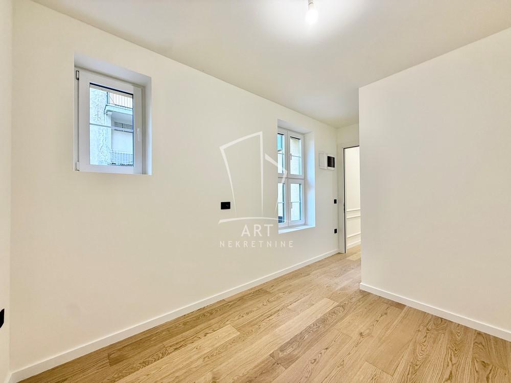 Stan na prodaju u Beogradu, Stari grad, trosoban, 70m2, cena 349000 evra