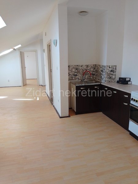 Stan na prodaju u Beogradu, Zemun Kej, dvosoban, 60m2, cena 130000 evra