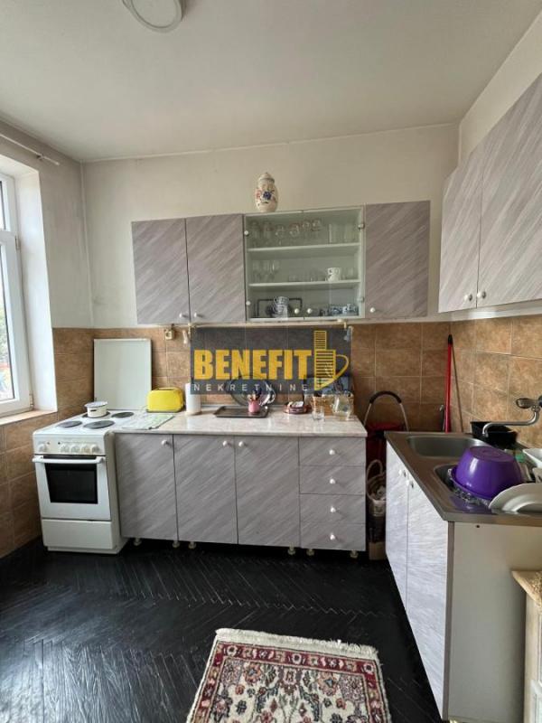 Stan na prodaju u Beogradu, Vračar (Hram), dvosoban, 64m2, cena 390000 evra