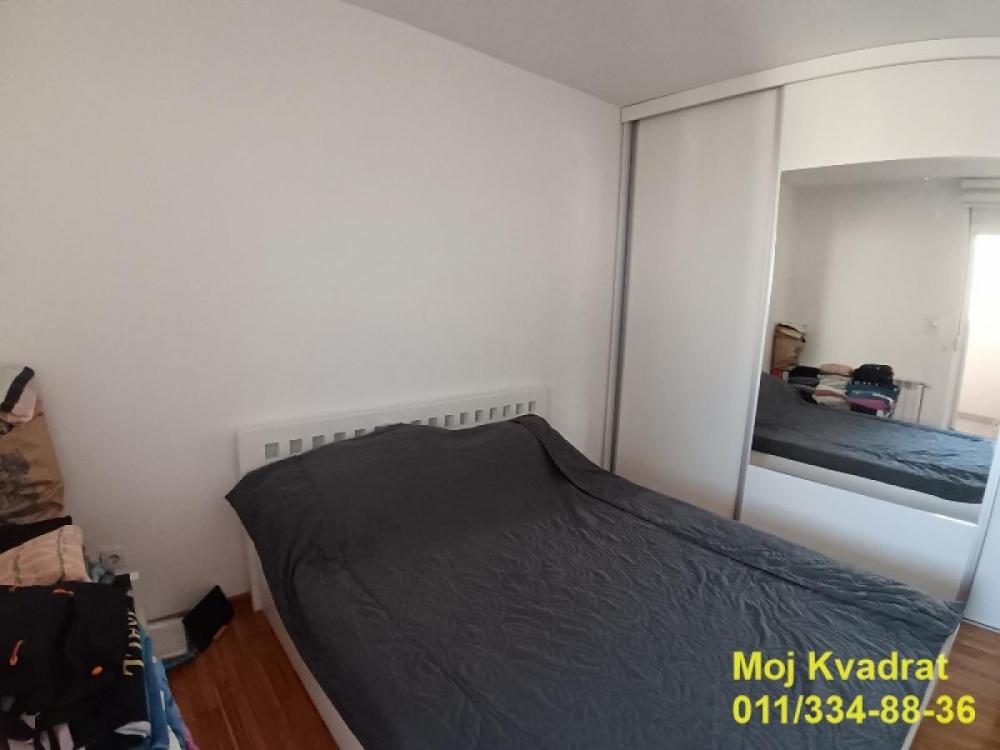 Stan na prodaju u Beogradu, Cvetanova ćuprija, dvoiposoban, 60m2, cena 147000 evra