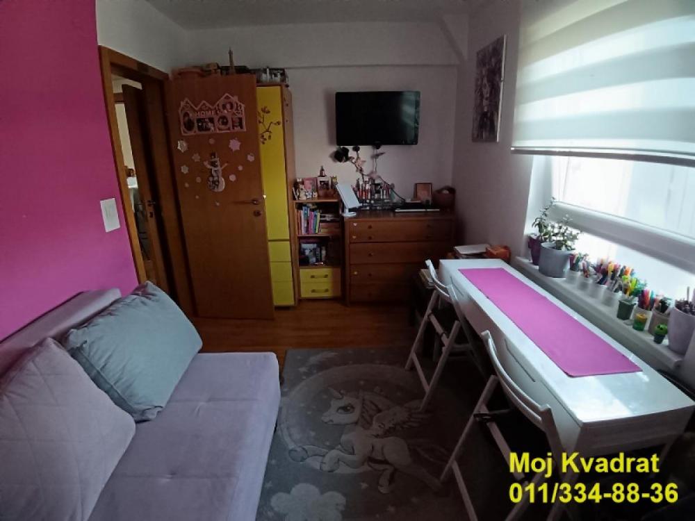 Stan na prodaju u Beogradu, Cvetanova ćuprija, dvoiposoban, 60m2, cena 147000 evra