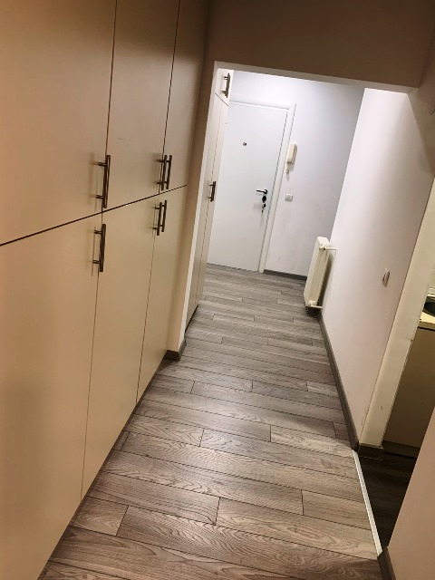 Stan na prodaju u Beogradu, Novi Beograd blok 63, trosoban, 80m2, cena 240000 evra