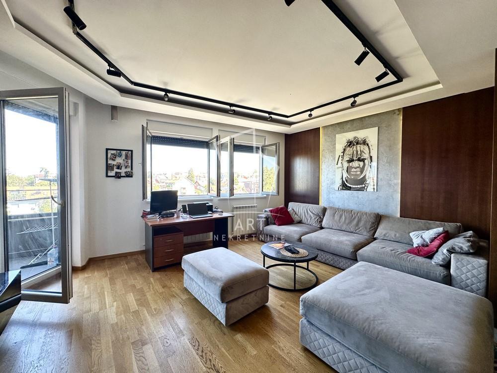 Stan na prodaju u Beogradu, Zvezdara, trosoban, 74m2, cena 245000 evra