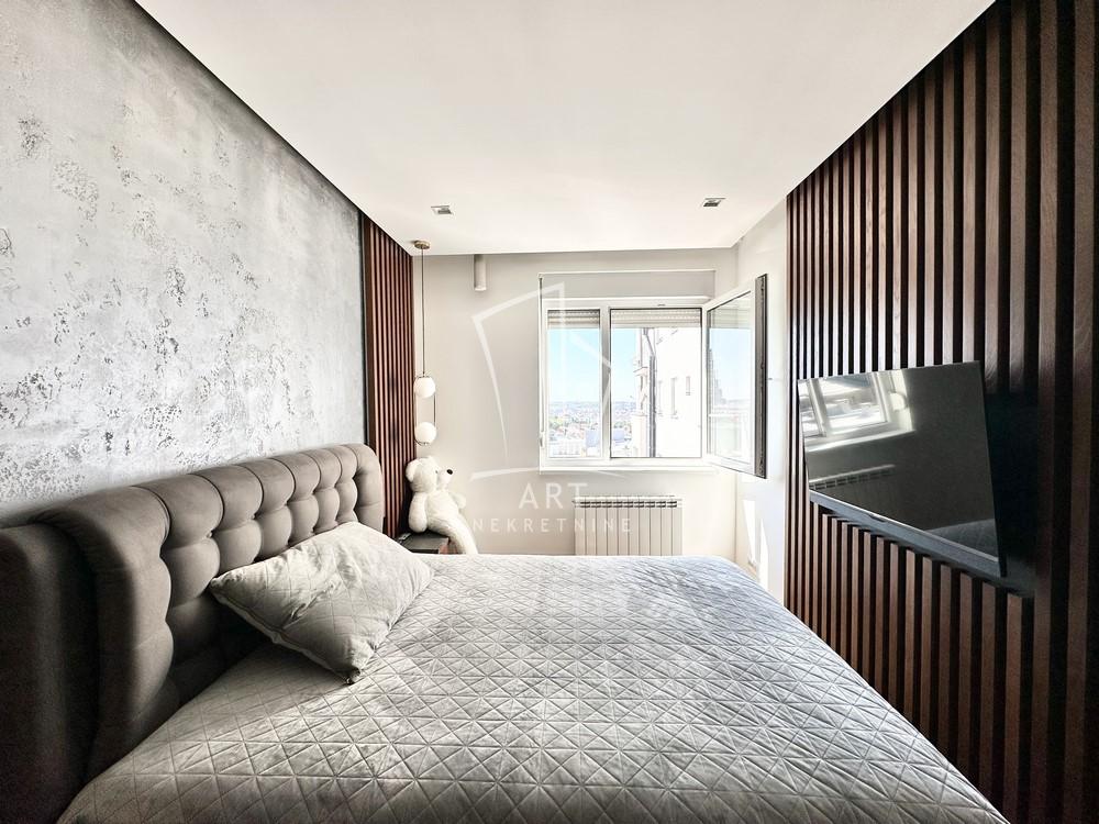 Stan na prodaju u Beogradu, Zvezdara, trosoban, 74m2, cena 245000 evra