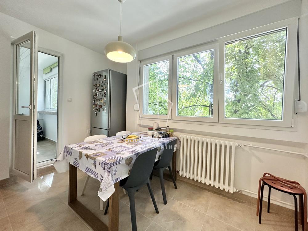 Stan na prodaju u Beogradu, Novi Beograd blok 11 (Hotel Jugoslavija), dvosoban, 67m2, cena 290000 evra