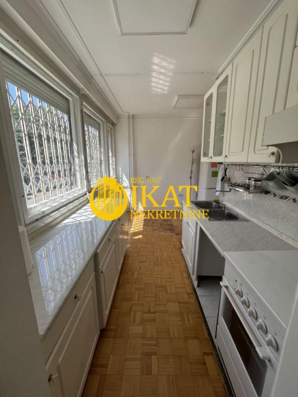 Stan na prodaju u Beogradu, Konjarnik, dvosoban, 60m2, cena 170000 evra