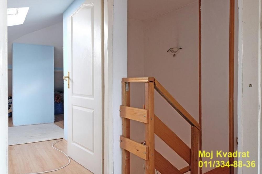 Stan na prodaju u Beogradu, Nova Galenika, cetvorosoban, 93m2, cena 167000 evra