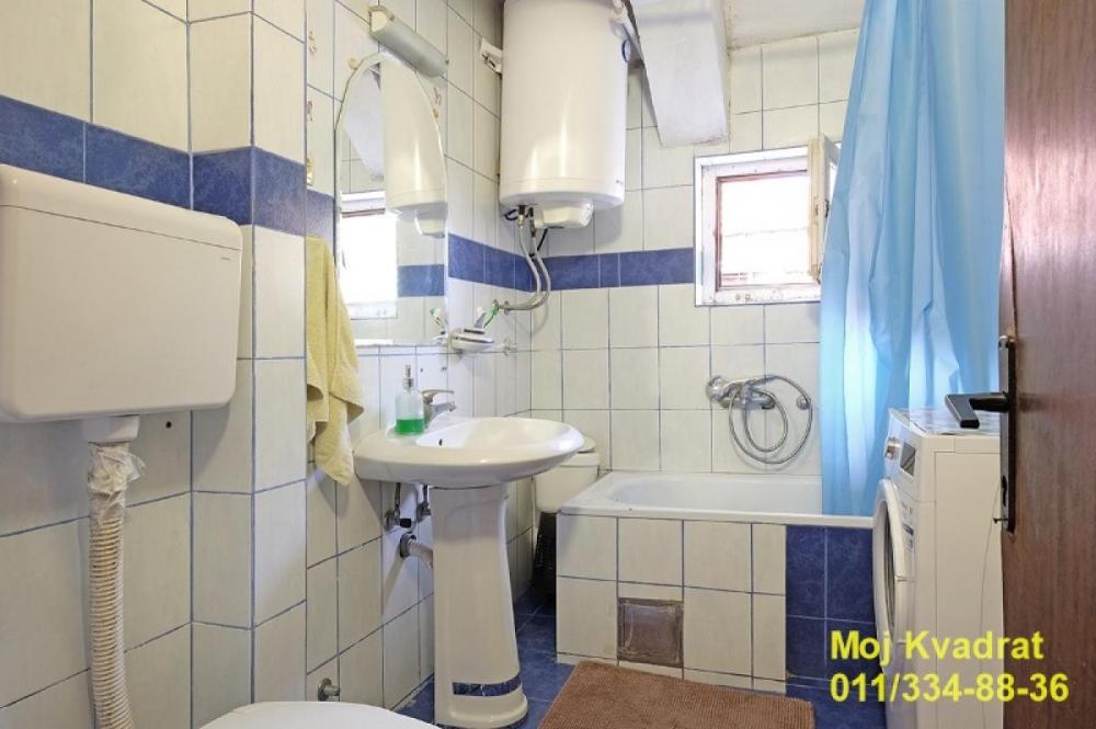 Stan na prodaju u Beogradu, Nova Galenika, cetvorosoban, 93m2, cena 167000 evra