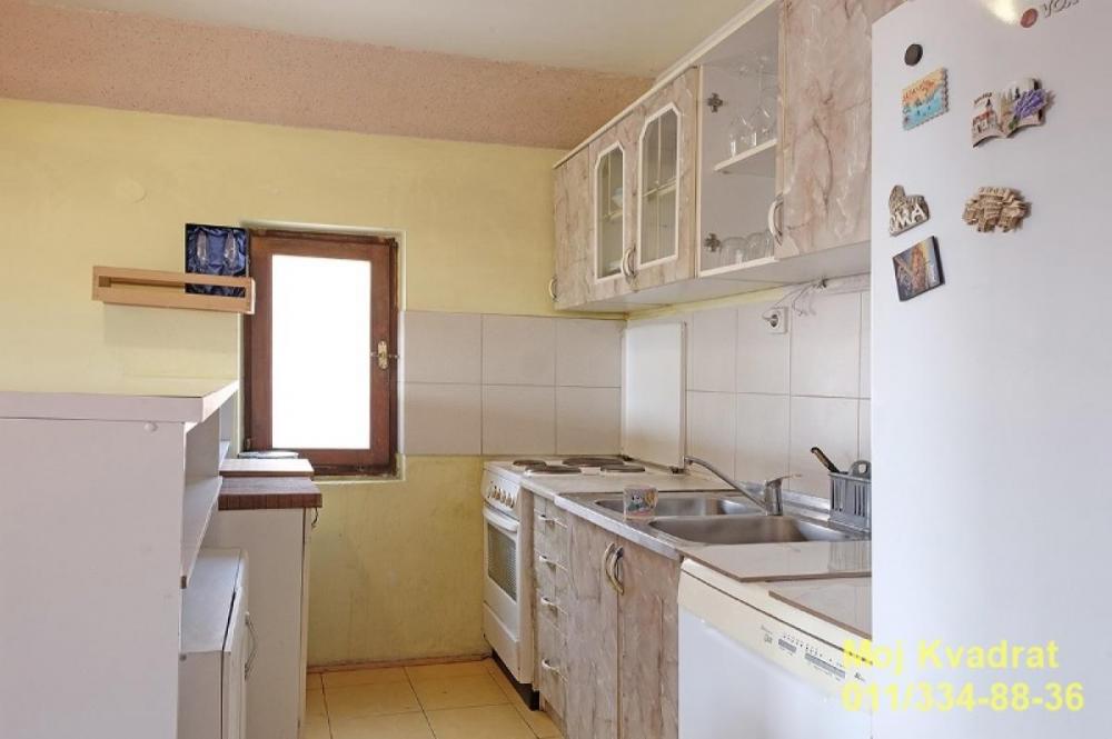 Stan na prodaju u Beogradu, Nova Galenika, cetvorosoban, 93m2, cena 167000 evra