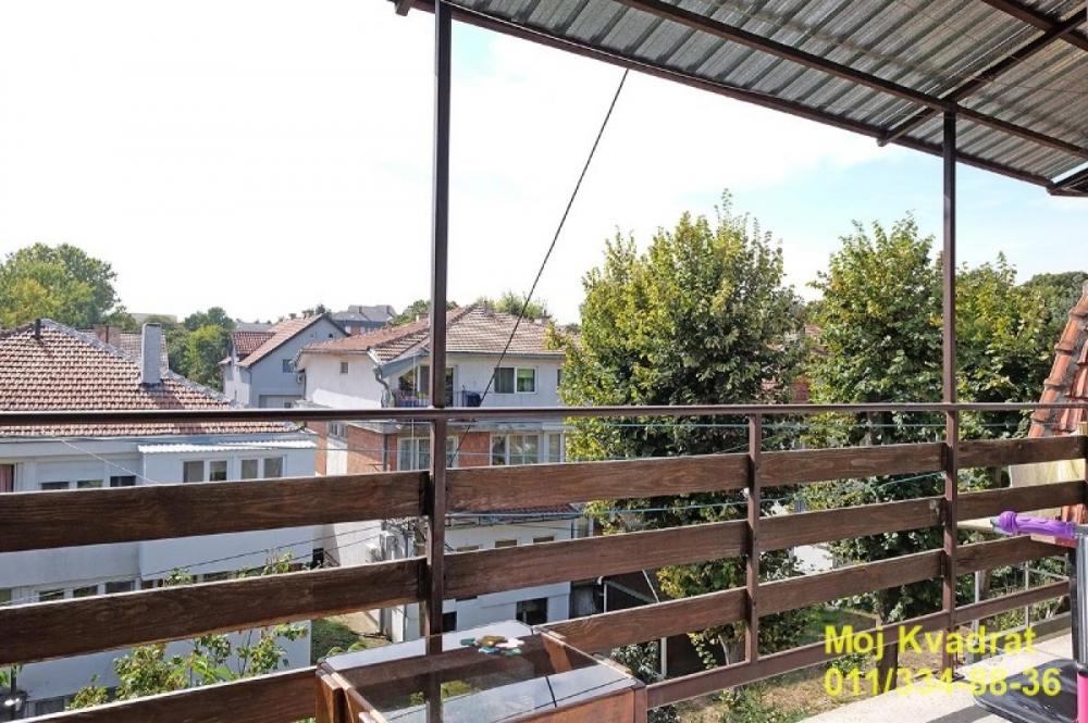 Stan na prodaju u Beogradu, Nova Galenika, cetvorosoban, 93m2, cena 167000 evra