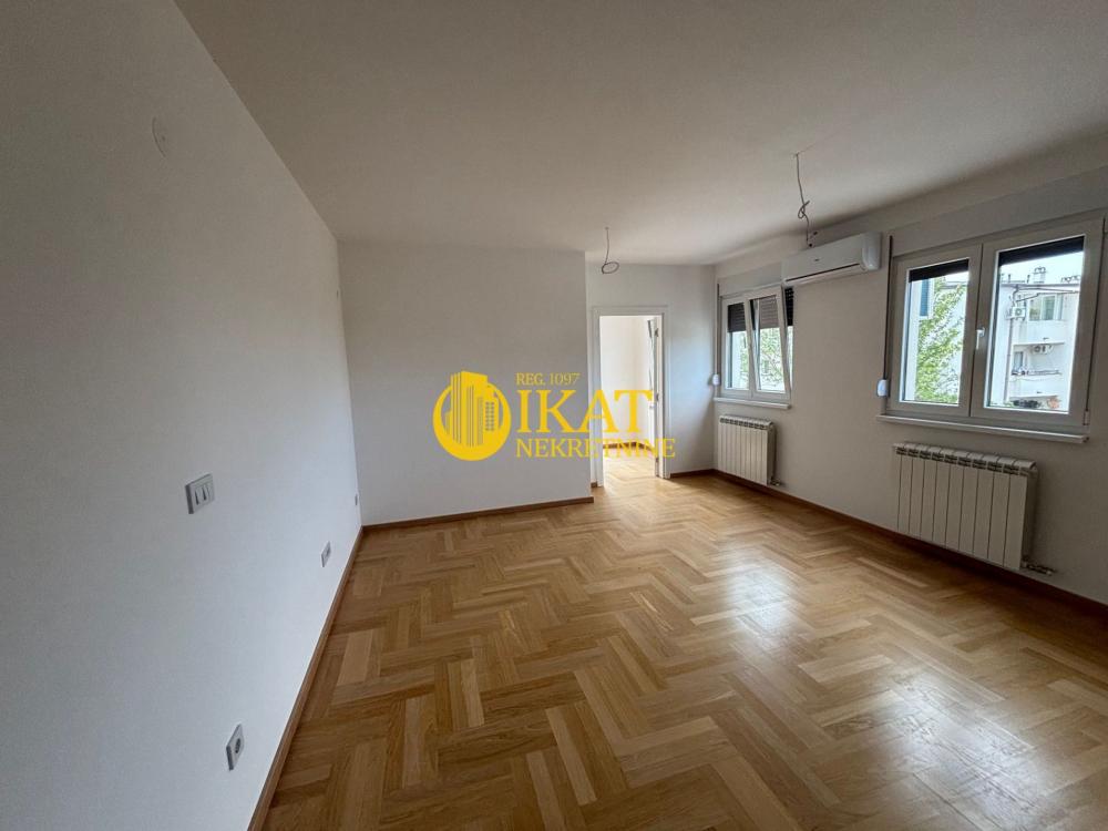 Stan na prodaju u Beogradu, Mirijevo, dvoiposoban, 70m2, cena 133000 evra