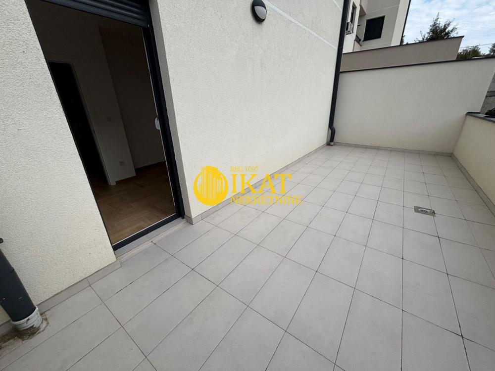 Stan na prodaju u Beogradu, Mirijevo, dvoiposoban, 70m2, cena 133000 evra