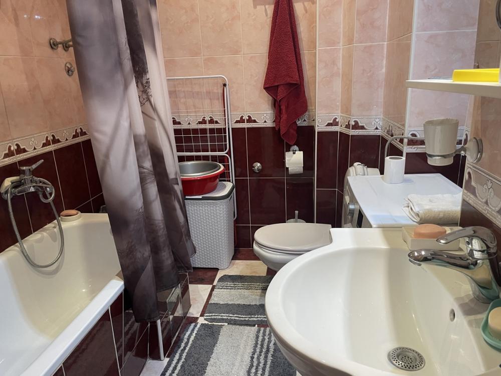 Stan na prodaju u Beogradu, Beograd (centar), trosoban, 84m2, cena 420000 evra