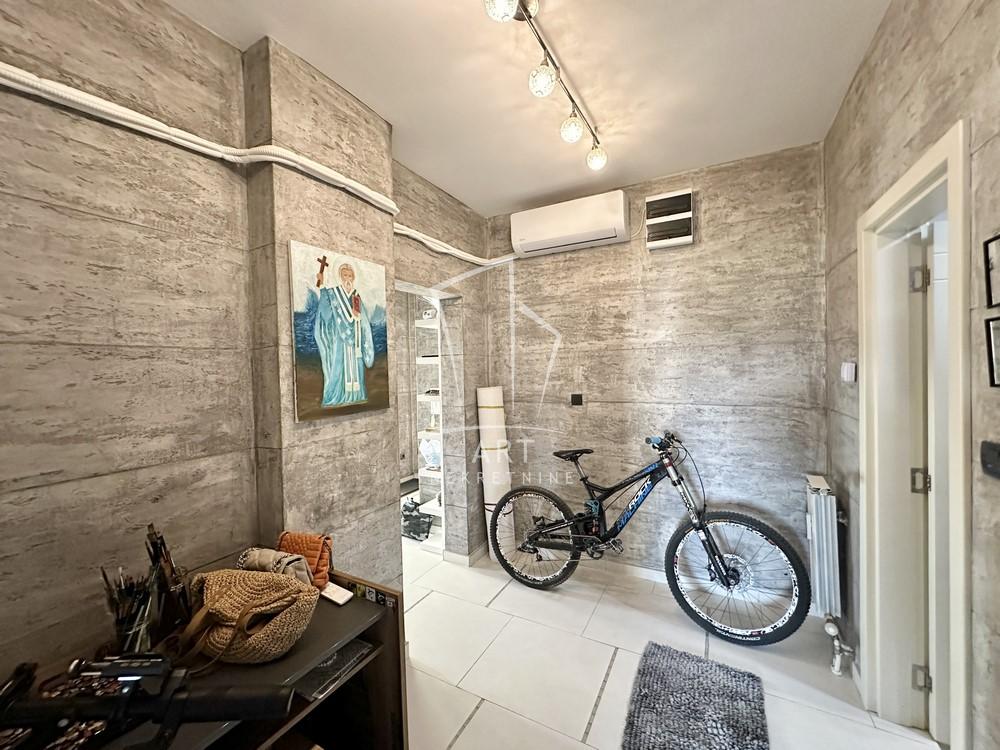 Stan na prodaju u Beogradu, Voždovac, cetvorosoban, 90m2, cena 297000 evra