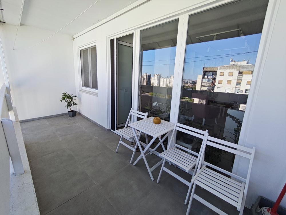 Stan na prodaju u Beogradu, Novi Beograd blok 63, dvosoban, 66m2, cena 234000 evra