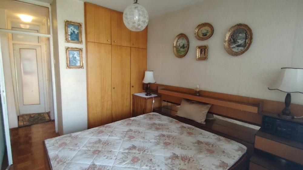 Stan na prodaju u Beogradu, Novi Beograd blok 23, troiposoban, 70m2, cena 252000 evra