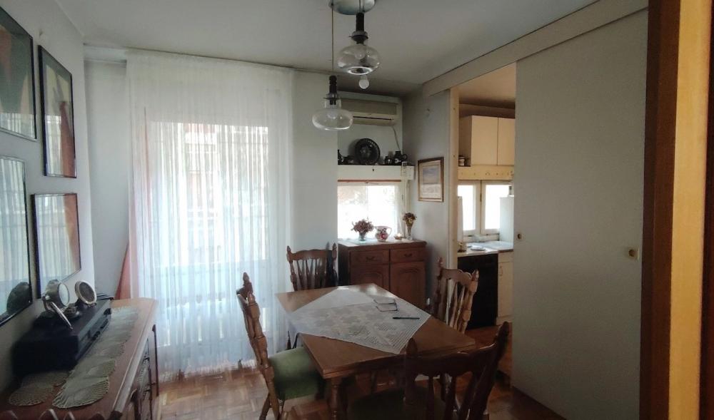 Stan na prodaju u Beogradu, Novi Beograd blok 23, troiposoban, 70m2, cena 252000 evra