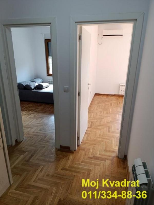 Stan na prodaju u Beogradu, Olimp, jednoiposoban, 57m2, cena 123000 evra