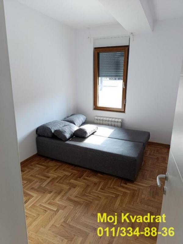 Stan na prodaju u Beogradu, Olimp, jednoiposoban, 57m2, cena 123000 evra