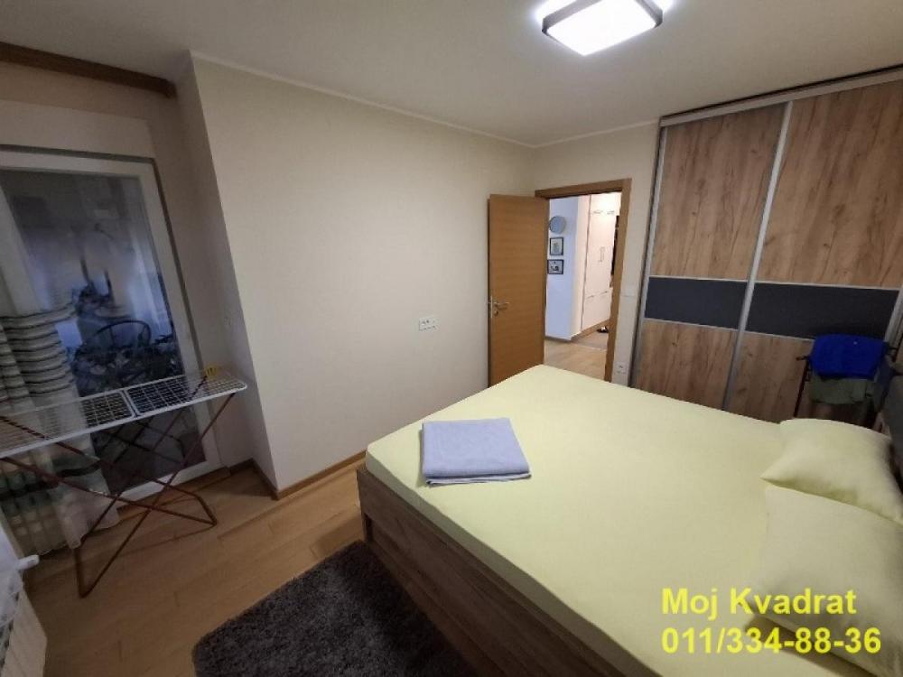 Stan na prodaju u Beogradu, Zemun, dvosoban, 51m2, cena 220000 evra