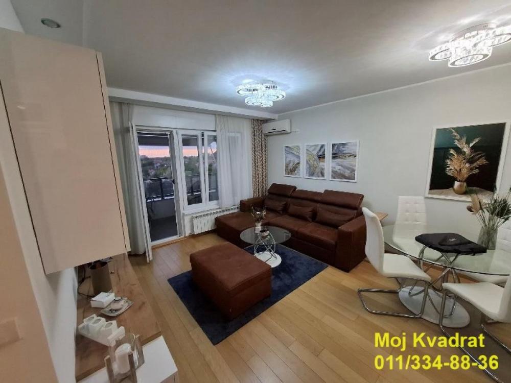 Stan na prodaju u Beogradu, Zemun, dvosoban, 51m2, cena 220000 evra