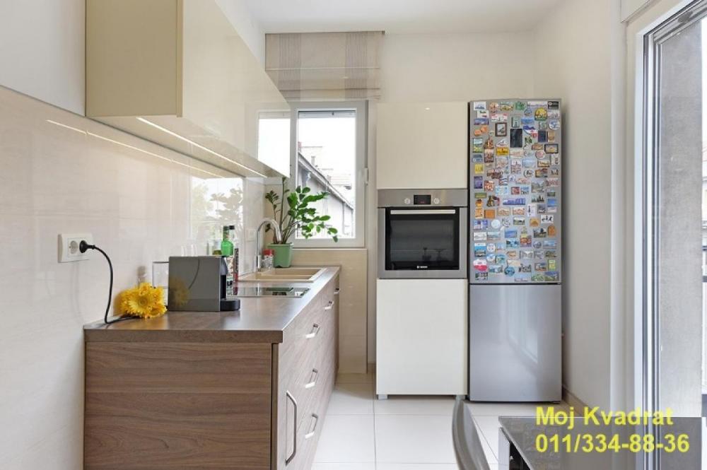 Stan na prodaju u Beogradu, Beograd (centar), trosoban, 69m2, cena 325000 evra