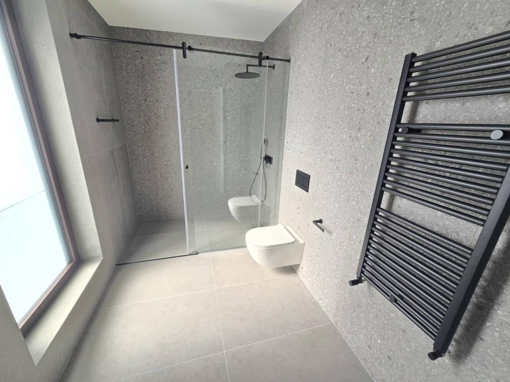 Stan na prodaju u Beogradu, Dedinje, cetvorosoban, 214m2, cena 1490000 evra