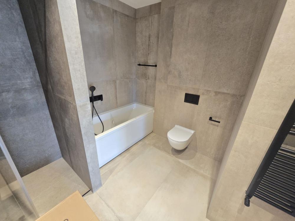 Stan na prodaju u Beogradu, Dedinje, cetvorosoban, 214m2, cena 1490000 evra