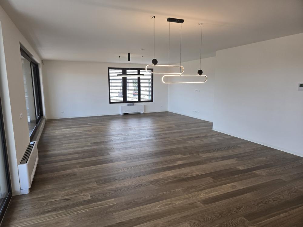 Stan na prodaju u Beogradu, Dedinje, cetvorosoban, 214m2, cena 1490000 evra