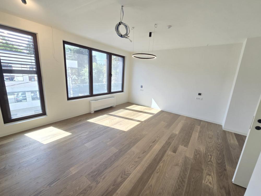 Stan na prodaju u Beogradu, Dedinje, cetvorosoban, 214m2, cena 1490000 evra