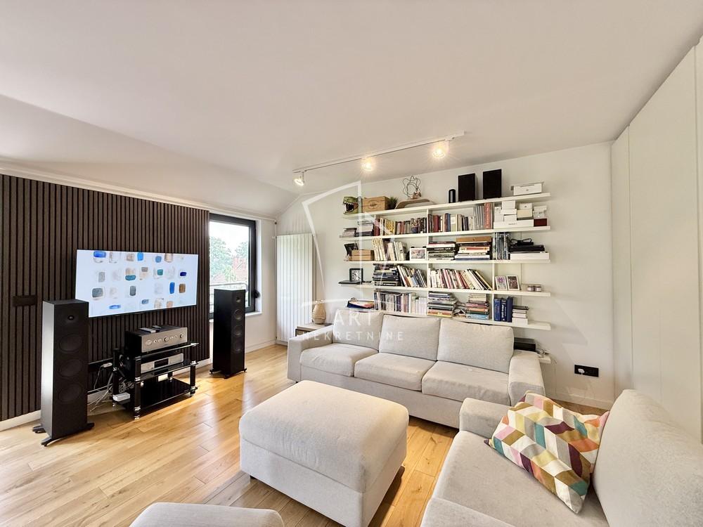 Stan na prodaju u Beogradu, Dedinje, cetvorosoban, 93m2, cena 450000 evra