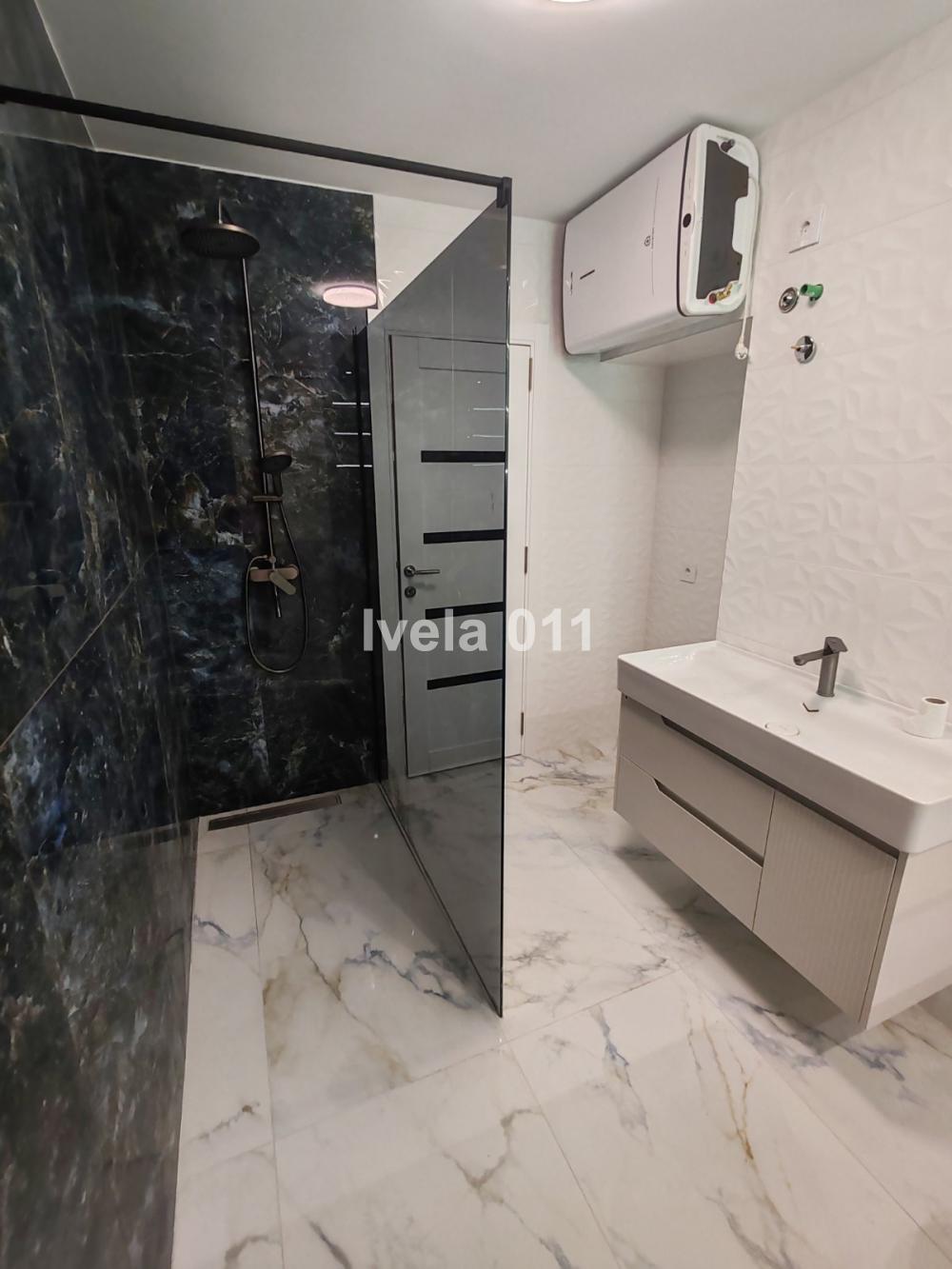 Stan na prodaju u Beogradu, Đeram pijaca, dvosoban, 60m2, cena 240000 evra