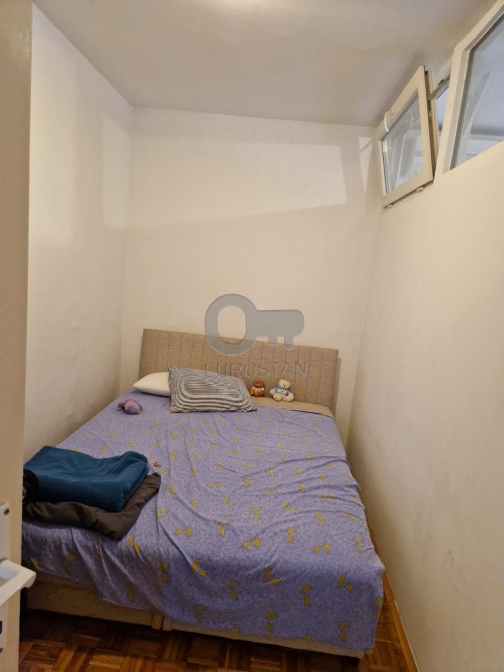 Stan na prodaju u Beogradu, Labudovo brdo, dvoiposoban, 50m2, cena 113000 evra