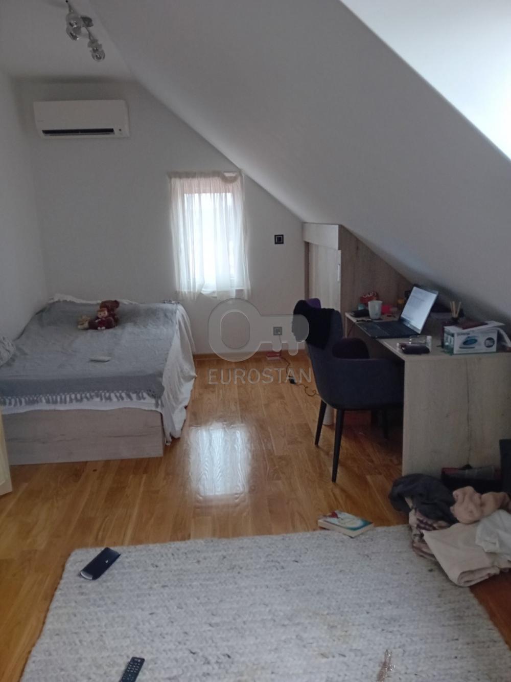 Stan na prodaju u Beogradu, Zvezdara, trosoban, 110m2, cena 478000 evra