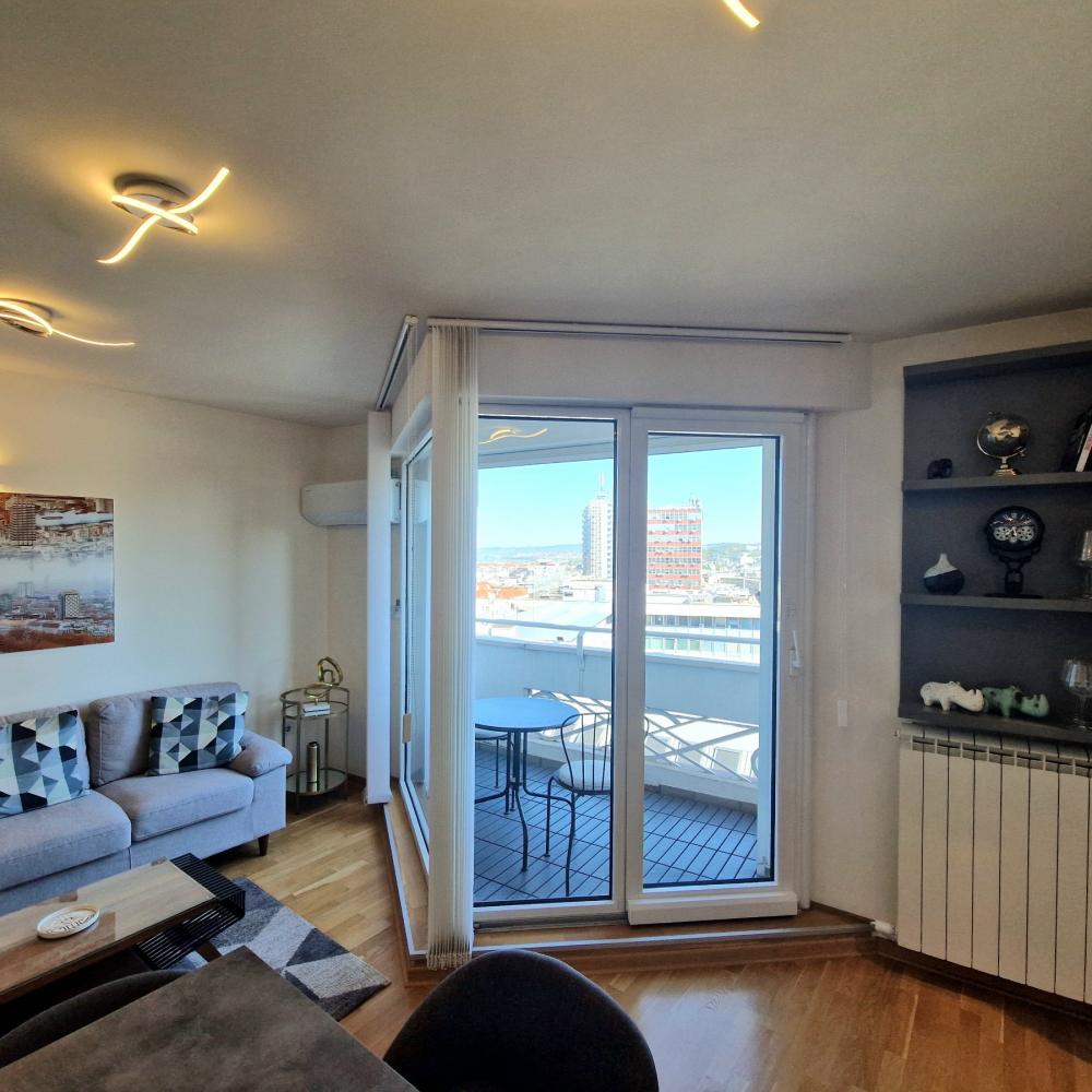 Stan na prodaju u Beogradu, Beograd (Trg Republike), trosoban, 60m2, cena 370000 evra