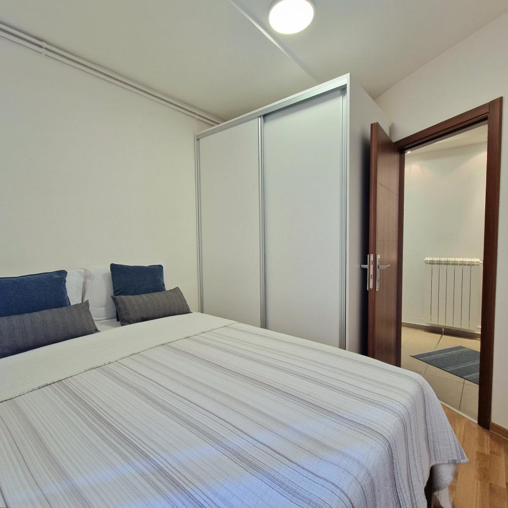 Stan na prodaju u Beogradu, Beograd (Trg Republike), trosoban, 60m2, cena 370000 evra