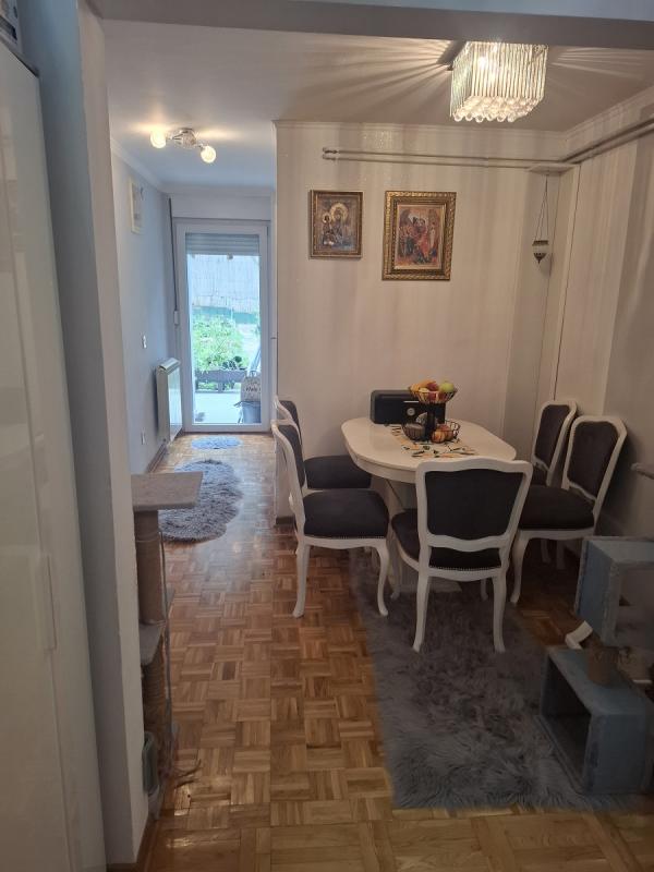 Stan na prodaju u Beogradu, Voždovac, trosoban, 70m2, cena 169000 evra