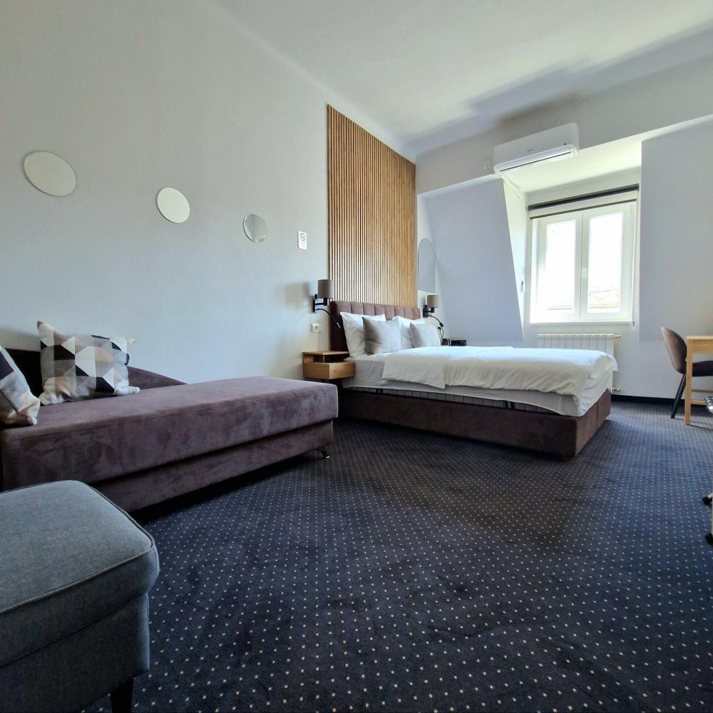 Stan na prodaju u Beogradu, Knez Mihailova, 205m2, cena 1495000 evra