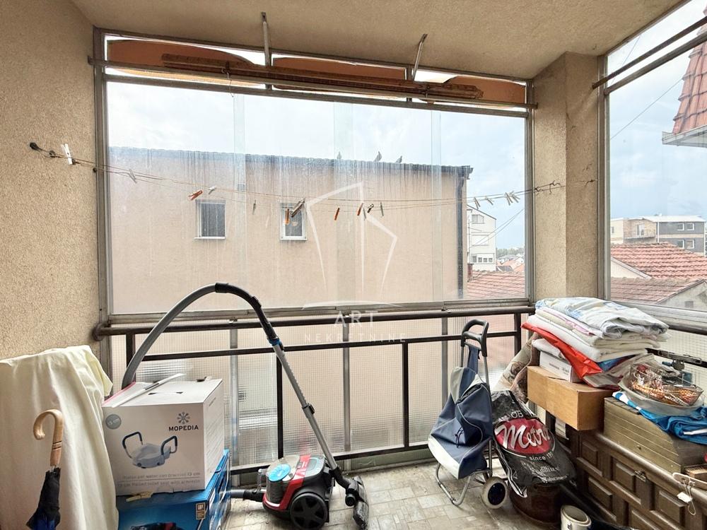 Stan na prodaju u Beogradu, Učiteljsko naselje, trosoban, 57m2, cena 164000 evra
