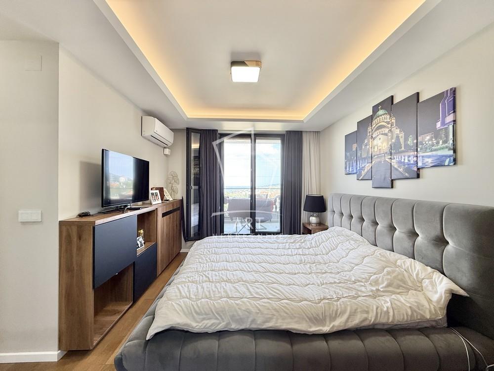 Stan na prodaju u Beogradu, Višnjička banja, cetvorosoban, 123m2, cena 364000 evra