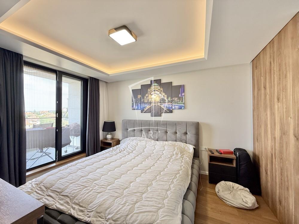 Stan na prodaju u Beogradu, Višnjička banja, cetvorosoban, 123m2, cena 364000 evra