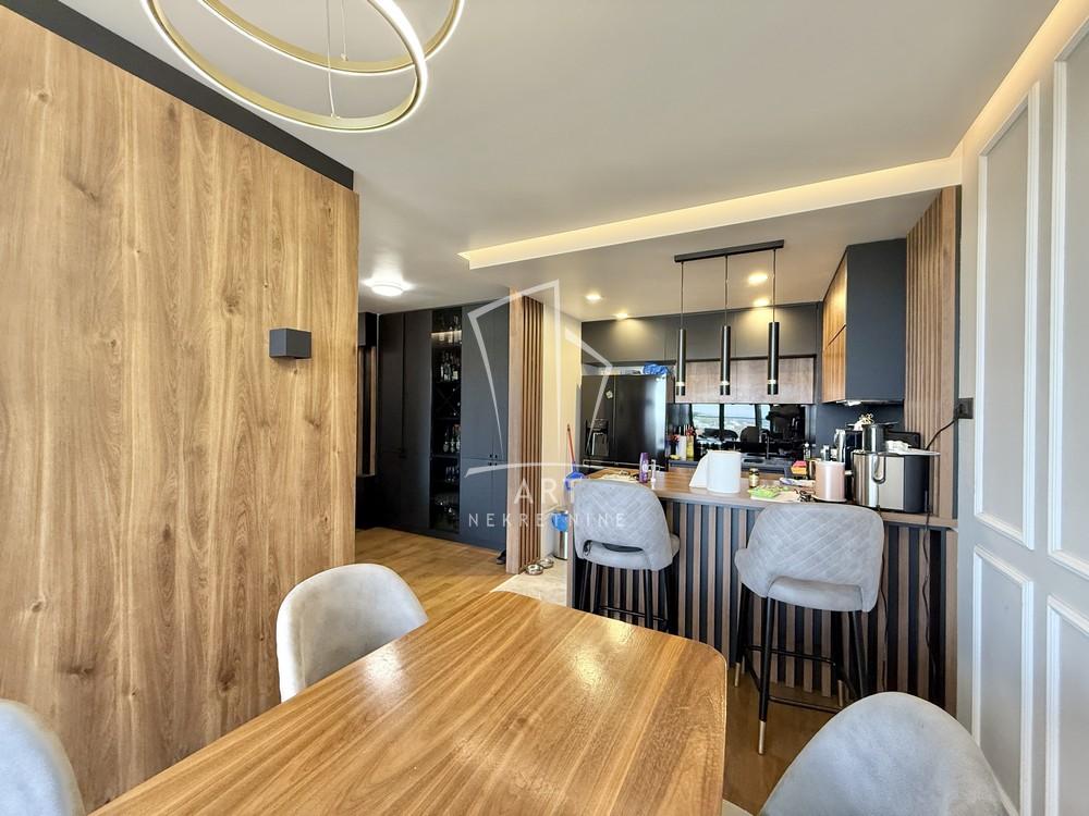 Stan na prodaju u Beogradu, Višnjička banja, cetvorosoban, 123m2, cena 364000 evra