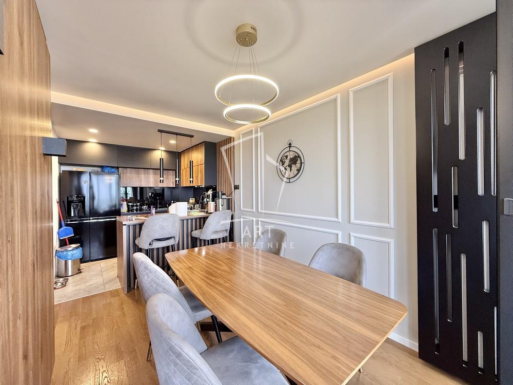 Stan na prodaju u Beogradu, Višnjička banja, cetvorosoban, 123m2, cena 364000 evra